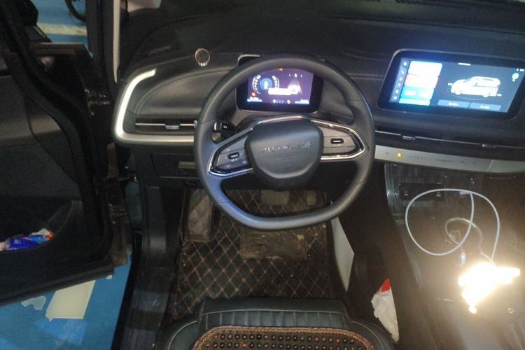 Used SAIC MAXUS Dajia 9 2022 Long-Range Oasis 7-Seater Version Steering Wheel