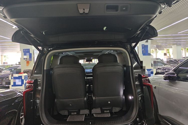 Used SAIC MAXUS Dajia 9 2022 Long-Range High-Mountain Six-Seater Version Trunk