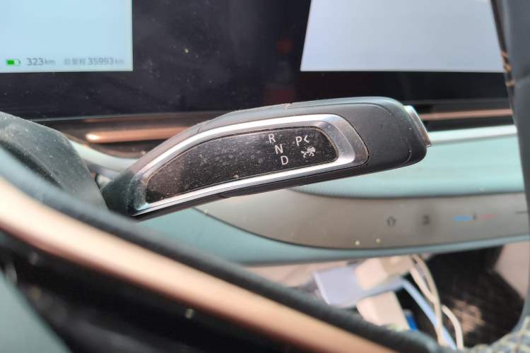 Used SAIC MAXUS Dajia 9 2022 Long-Range High-Mountain 7-Seater Version Gear Lever