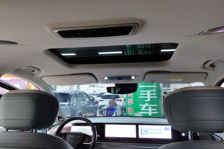 Used SAIC MAXUS Dajia 9 2022 Long-Range Forest Seven-Seater Version Headliner
