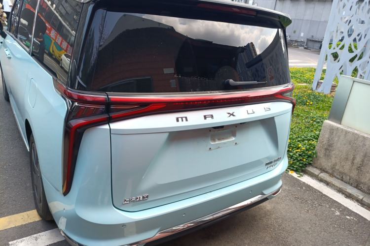 Used SAIC MAXUS Dajia 9 2022 Long-Range High-Mountain Six-Seater Version Rear