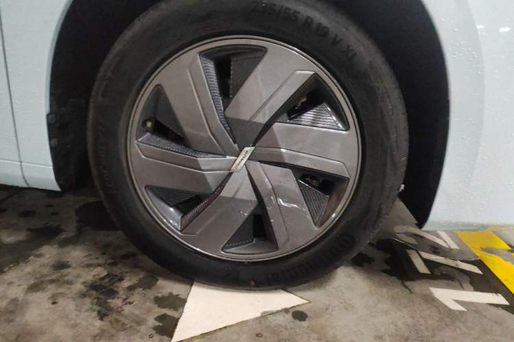 Used SAIC MAXUS Dajia 9 2022 Vast Forest Right Front Wheel Hub