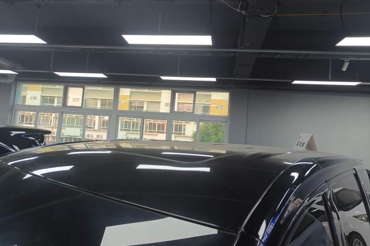 Used SAIC MAXUS Dajia 9 2022 Long-Range High-Mountain 7-Seater Version Roof