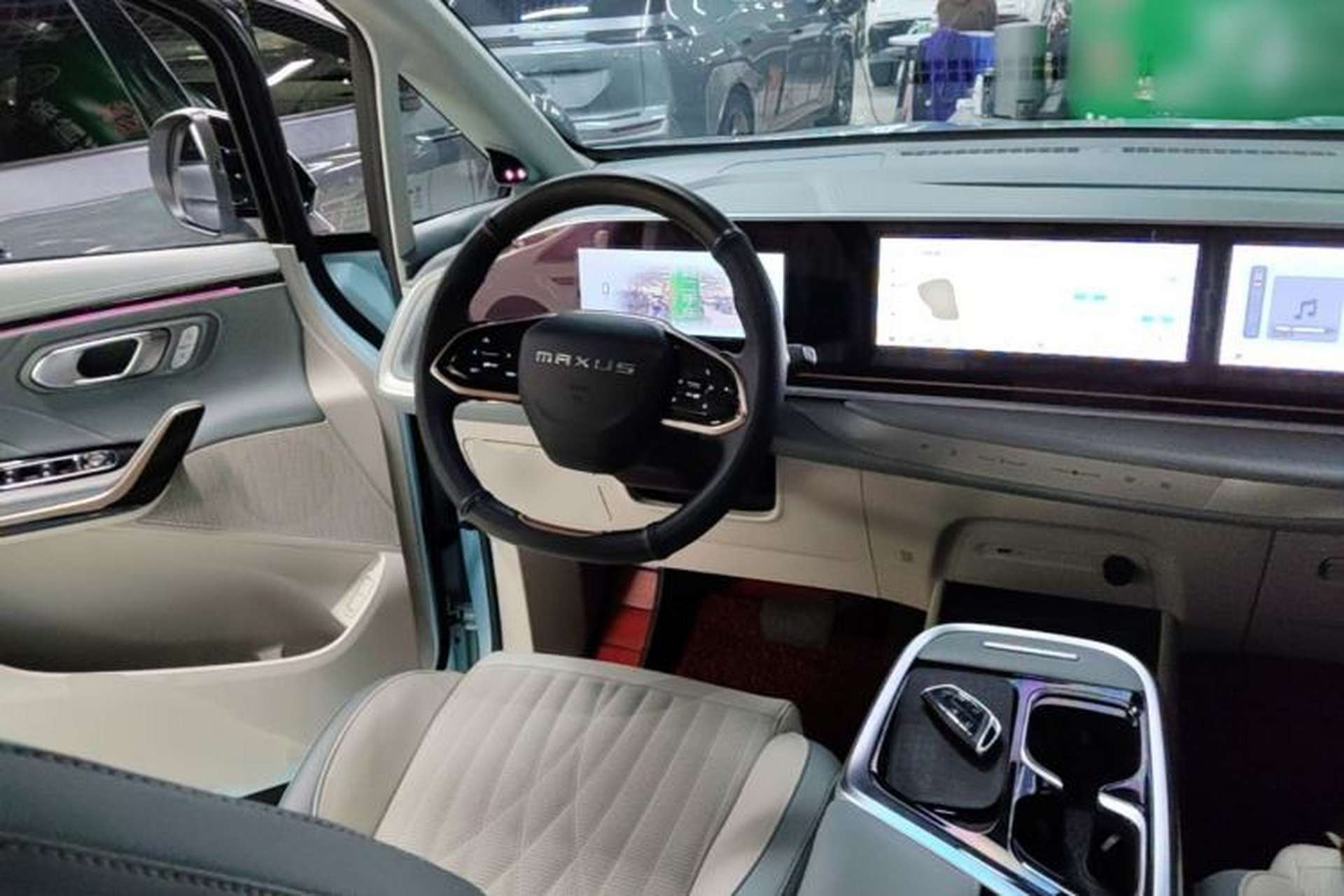 Used SAIC MAXUS Dajia 9 2022 Long-Range Forest Seven-Seater Version Steering Wheel