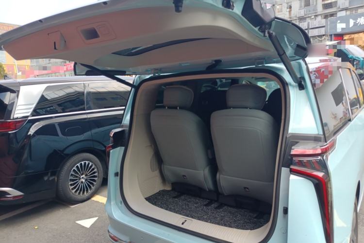 Used SAIC MAXUS Dajia 9 2022 Long-Range High-Mountain Six-Seater Version Trunk