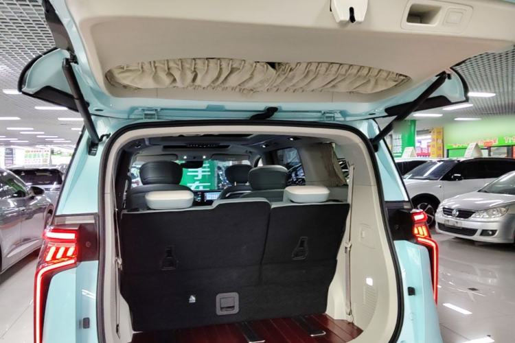 Used SAIC MAXUS Dajia 9 2022 Long-Range Forest Seven-Seater Version Trunk