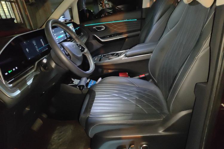 Used SAIC MAXUS Dajia 9 2022 Vast Forest Left Front Seat