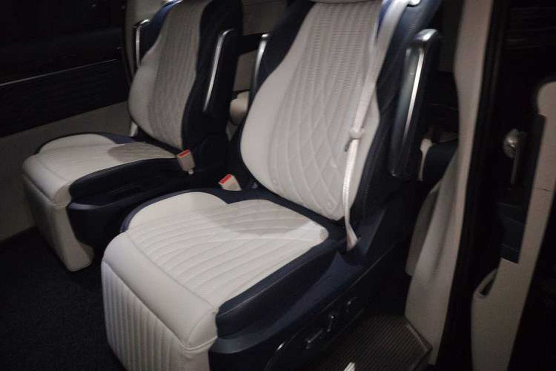 Used SAIC MAXUS Dajia 9 2022 Long-Range Ranch 7-Seater Version Left Rear Seat