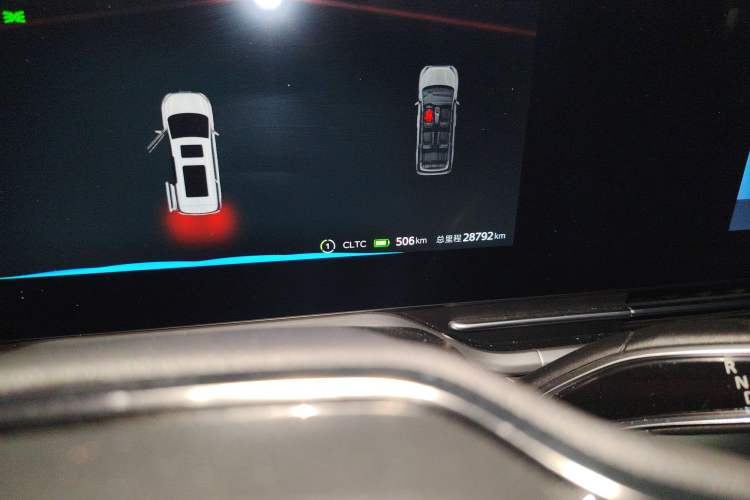 Used SAIC MAXUS Dajia 9 2022 Long-Range Ranch 7-Seater Version Odometer Close Up