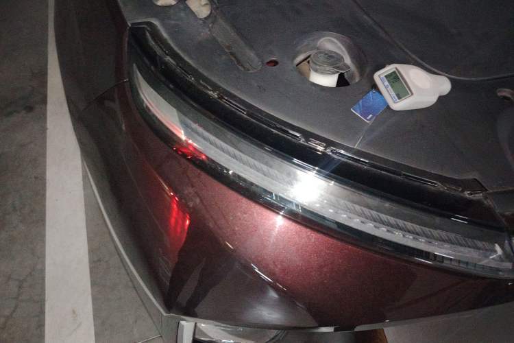 Used SAIC MAXUS Dajia 9 2022 Long-Range Ranch 7-Seater Version Right Front Headlight