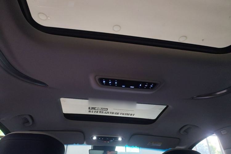 Used SAIC MAXUS Dajia 9 2022 Long-Range High-Mountain 7-Seater Version Headliner