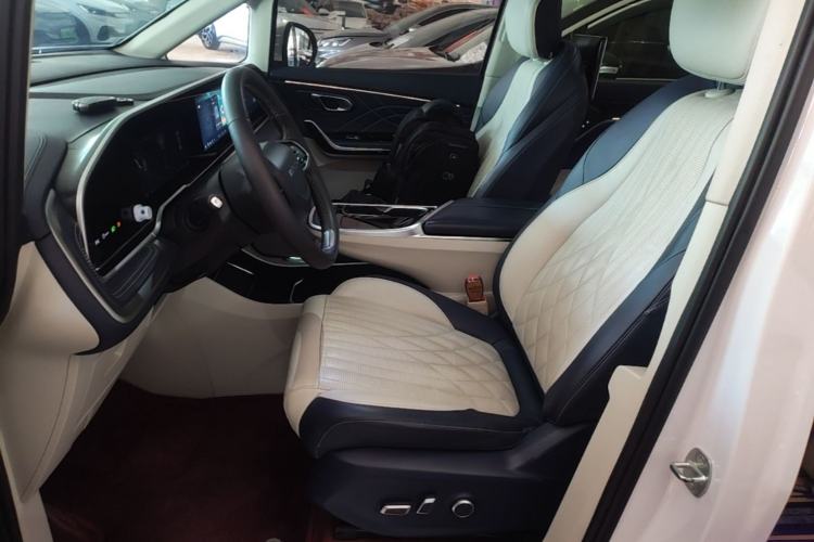 Used SAIC MAXUS Dajia 9 2022 Long-Range High-Mountain 7-Seater Version Left Front Seat