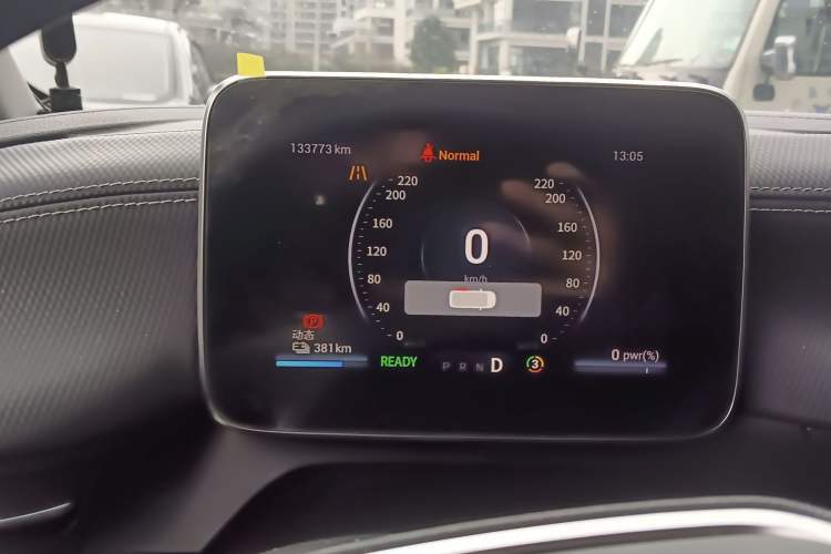 Used SAIC MAXUS Dajia 9 2022 Long-Range Oasis 7-Seater Version Odometer Close Up