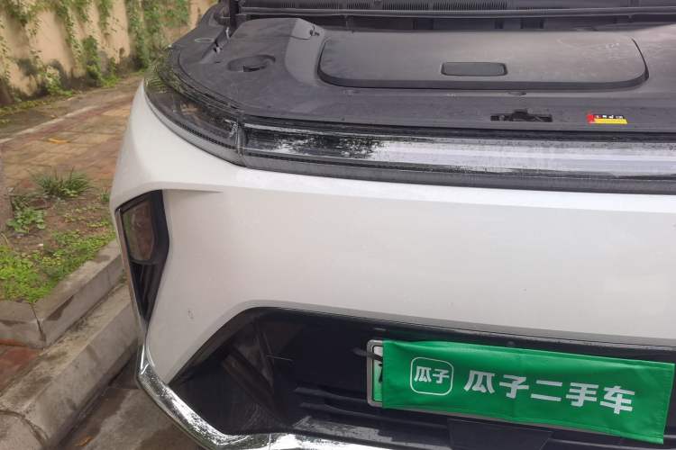 Used SAIC MAXUS Dajia 9 2022 Long-Range Ranch 7-Seater Version Right Front Headlight