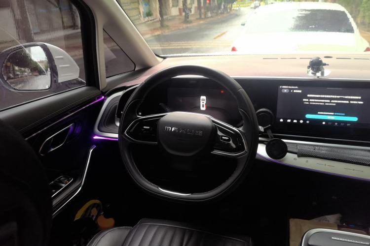 Used SAIC MAXUS Dajia 9 2022 Long-Range Ranch 7-Seater Version Steering Wheel