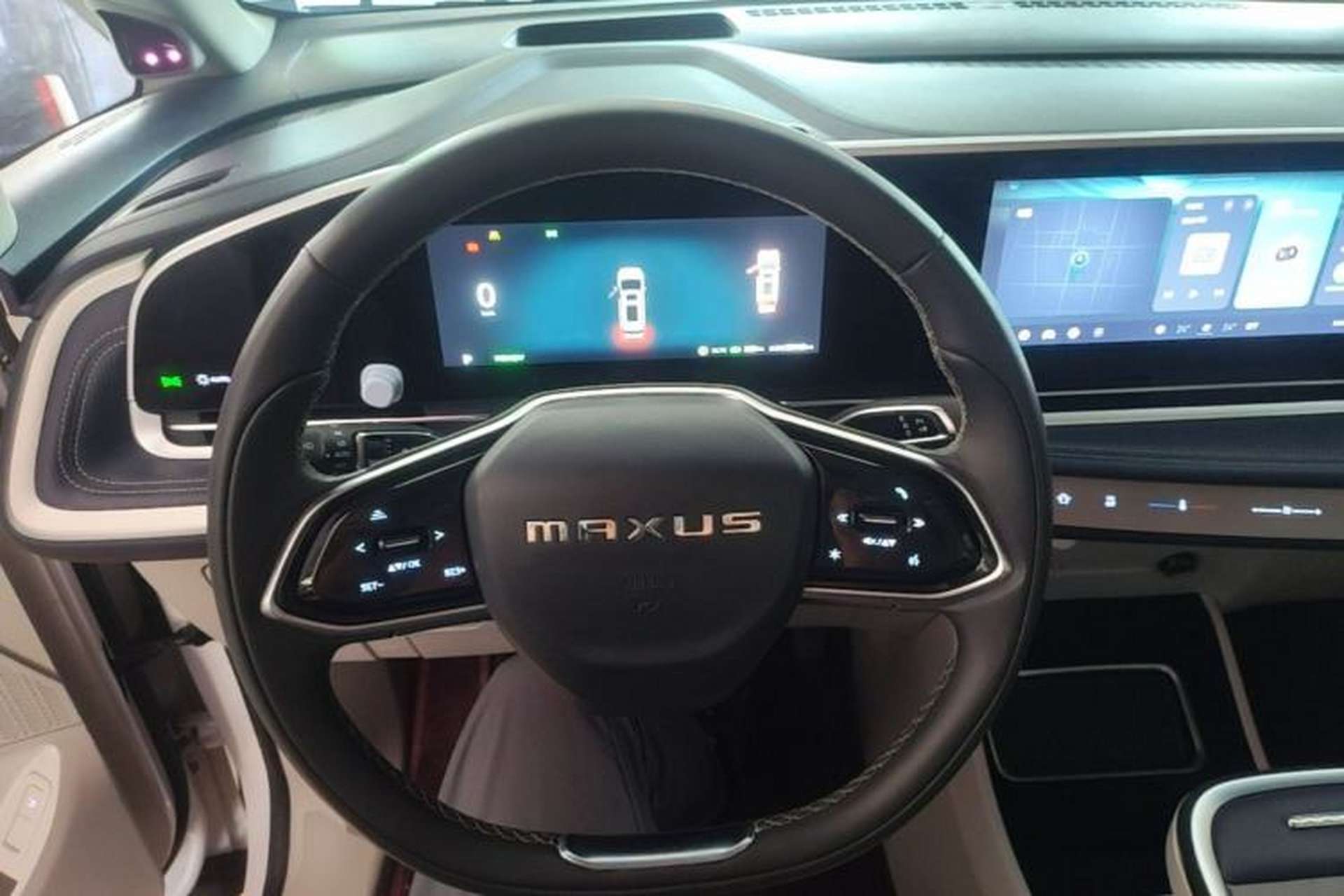 Used SAIC MAXUS Dajia 9 2022 Long-Range High-Mountain 7-Seater Version Steering Wheel