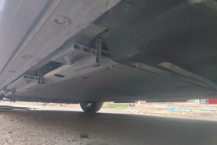 Used SAIC MAXUS Dajia 9 2023 Standard Range Grassland 7-Seater Version Chassis Rear Left