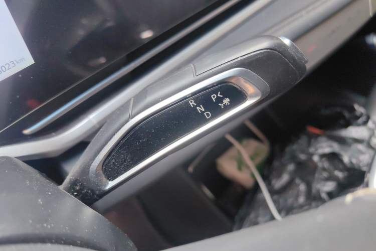 Used SAIC MAXUS Dajia 9 2023 Standard Range Grassland 7-Seater Version Gear Lever