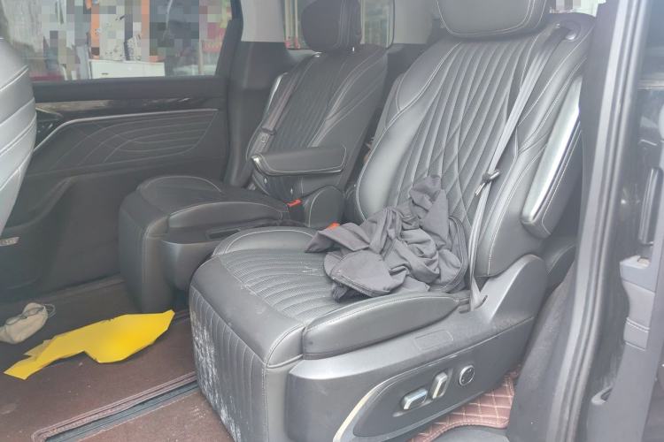 Used SAIC MAXUS Dajia 9 2023 Standard Range Grassland 7-Seater Version Left Rear Seat