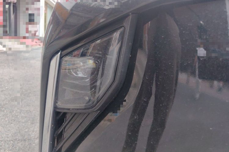 Used SAIC MAXUS Dajia 9 2023 Standard Range Grassland 7-Seater Version Right Front Headlight