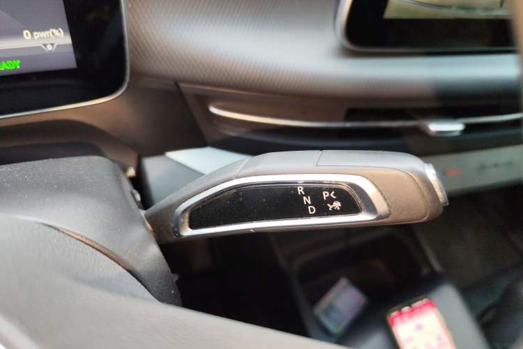 Used SAIC MAXUS Dajia 9 2023 Standard Range Oasis 7-Seater Version Gear Lever