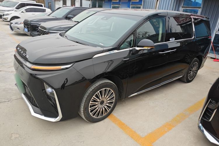 Used SAIC MAXUS Dajia 9 2024 Super Hybrid Ultra-Long Range Mountain Edition 7-Seater Exterior 3