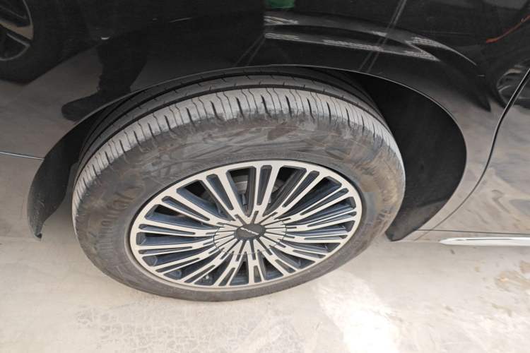 Used SAIC MAXUS Dajia 9 2024 Super Hybrid Ultra-Long Range Mountain Edition 7-Seater Exterior 8