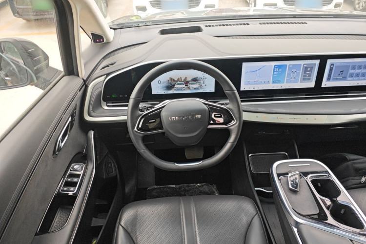 Used SAIC MAXUS Dajia 9 2024 Super Hybrid Ultra-Long Range Mountain Edition 7-Seater Steering Wheel