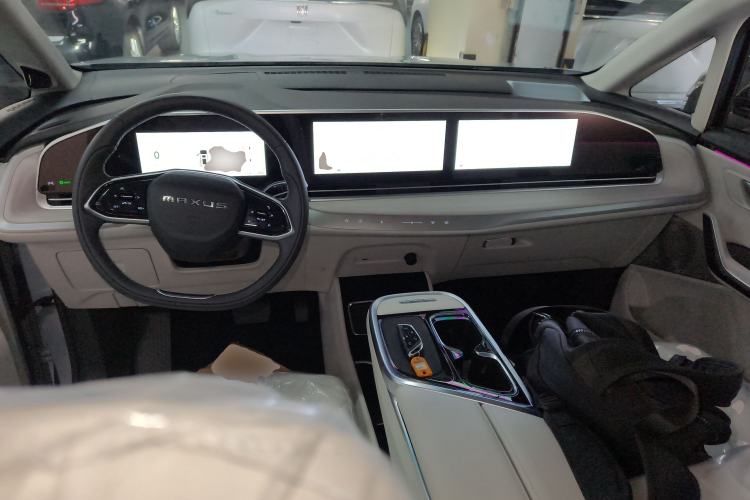 Used SAIC MAXUS Dajia 9 2024 Super Hybrid Long-Range Forest Edition 7-Seater Center Console