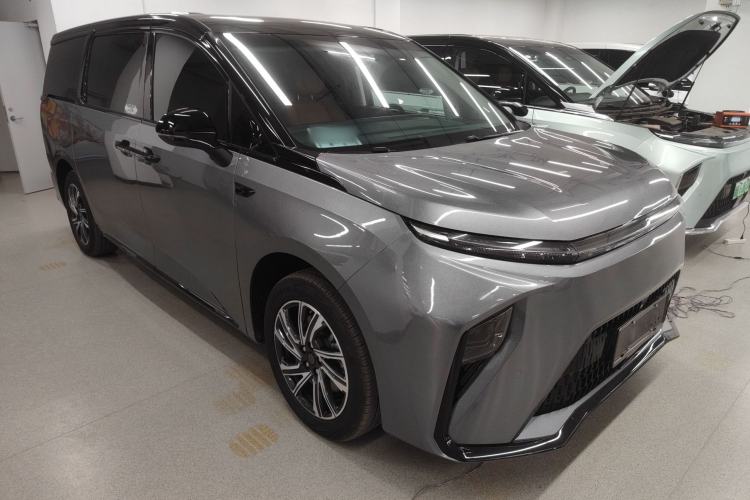 Used SAIC MAXUS Dajia 9 2024 Super Hybrid Ultra-Long Range Forest Edition 7-Seater Exterior 2