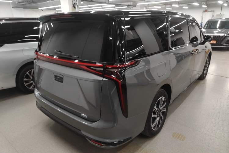 Used SAIC MAXUS Dajia 9 2024 Super Hybrid Ultra-Long Range Forest Edition 7-Seater Exterior 5