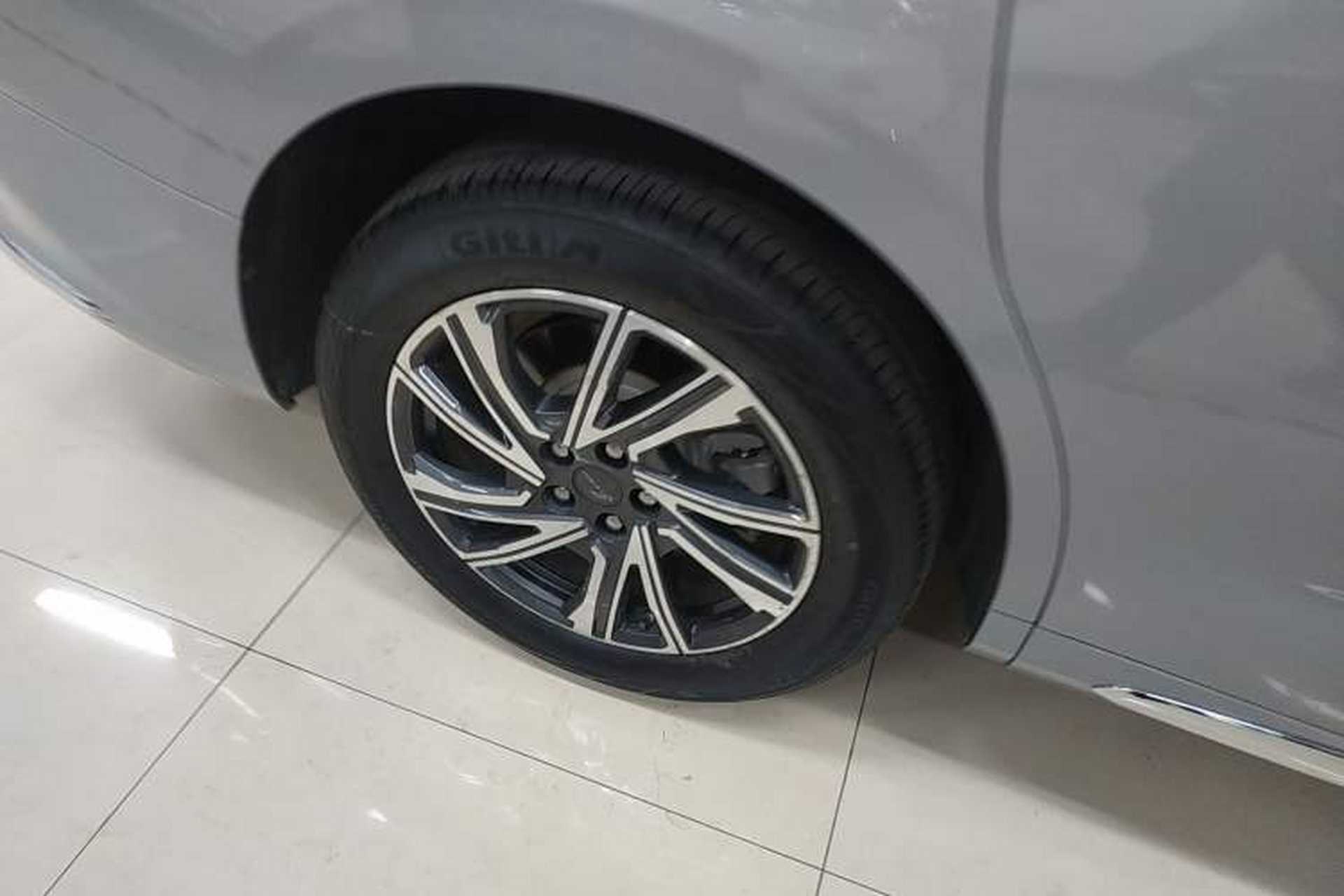 Used SAIC MAXUS Dajia 9 2024 Super Hybrid Long-Range Forest Edition 7-Seater Exterior 8