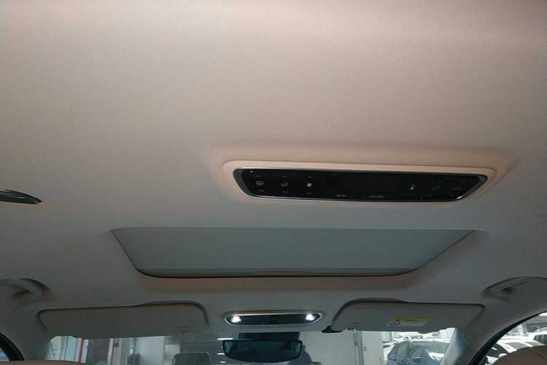 Used SAIC MAXUS Dajia 9 2024 Super Hybrid Long-Range Forest Edition 7-Seater Headliner