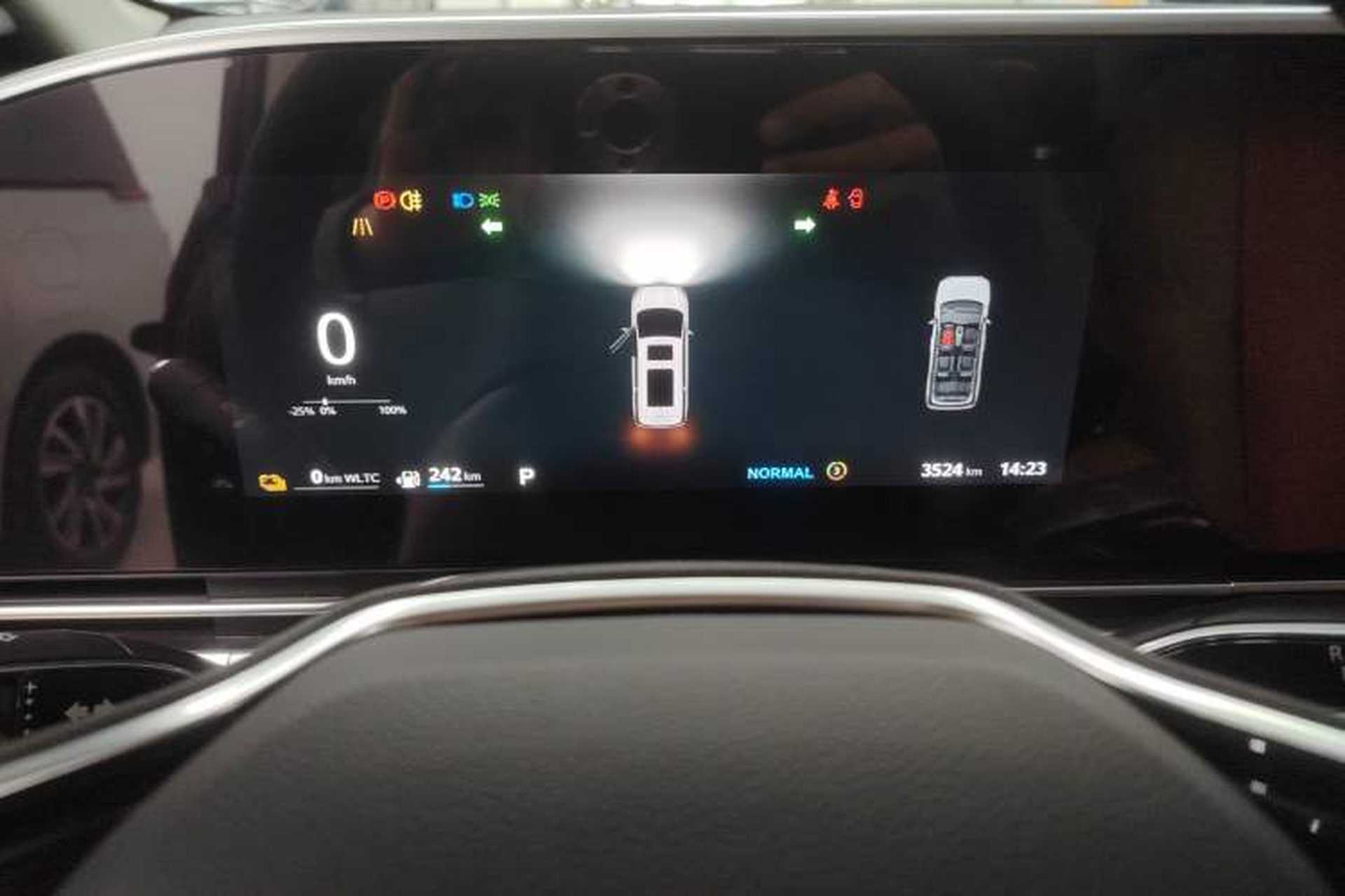 Used SAIC MAXUS Dajia 9 2024 Super Hybrid Ultra-Long Range Forest Edition 7-Seater Instrument Cluster