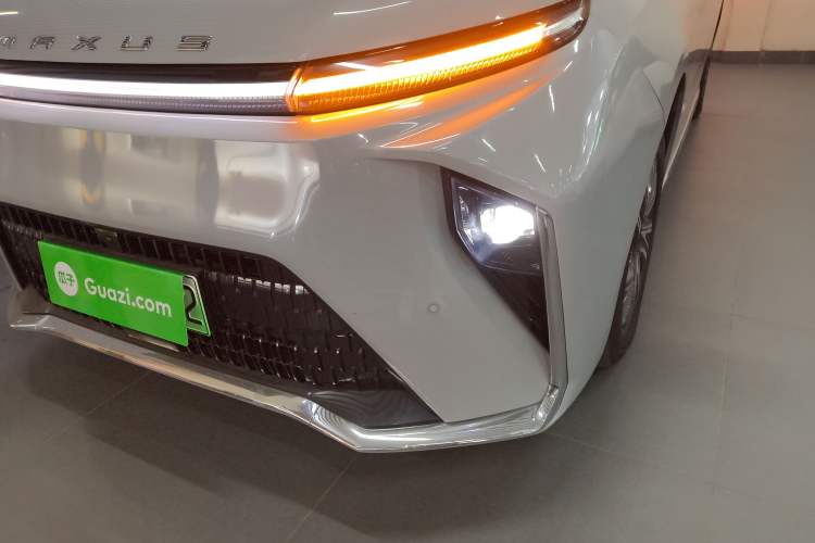 Used SAIC MAXUS Dajia 9 2024 Super Hybrid Long-Range Forest Edition 7-Seater Left Front Headlight