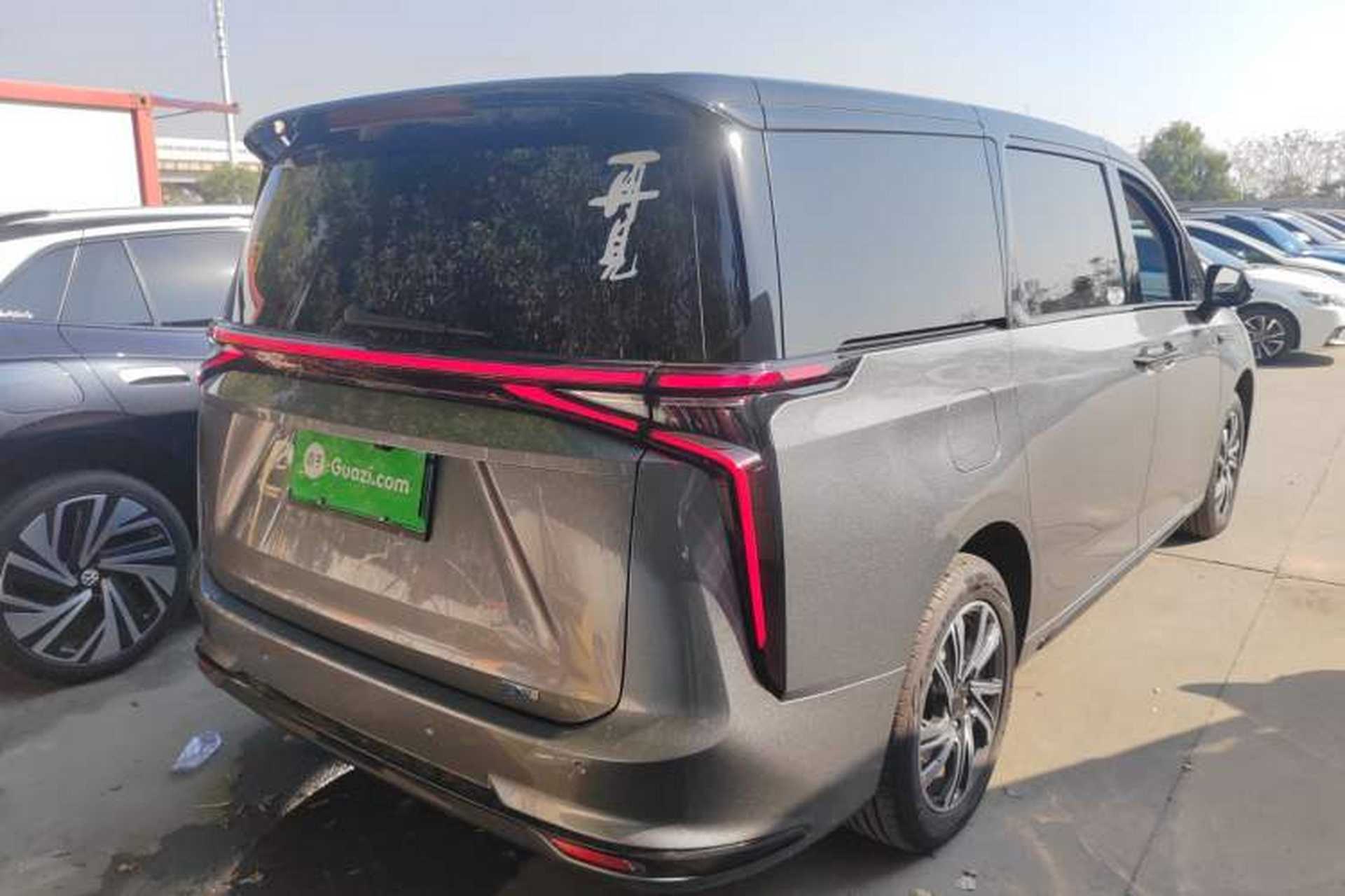 Used SAIC MAXUS Dajia 9 2024 Super Hybrid Ultra-Long Range Forest Edition 7-Seater Rear Right 45 Deg