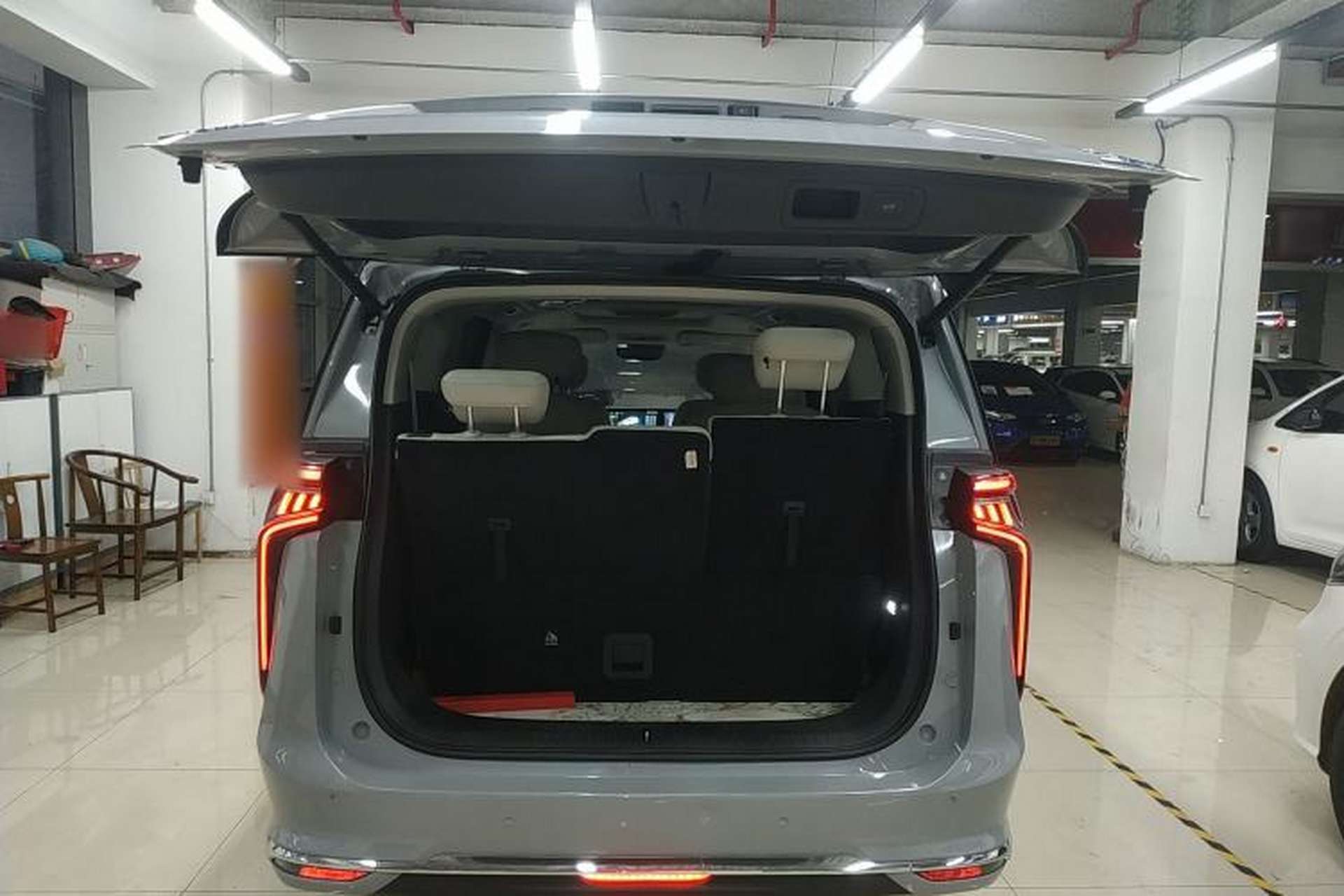 Used SAIC MAXUS Dajia 9 2024 Super Hybrid Long-Range Forest Edition 7-Seater Trunk