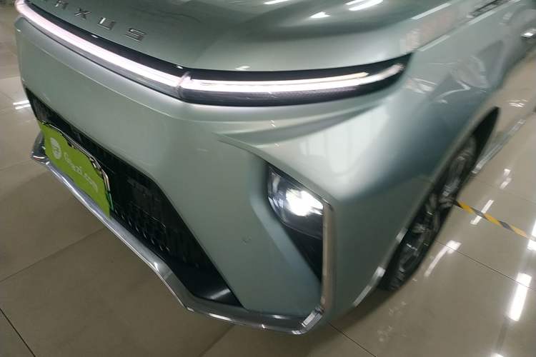 Used SAIC MAXUS Dajia 9 2024 Super Hybrid Ultra-Long Range Forest Edition 7-Seater Left Front Headlight