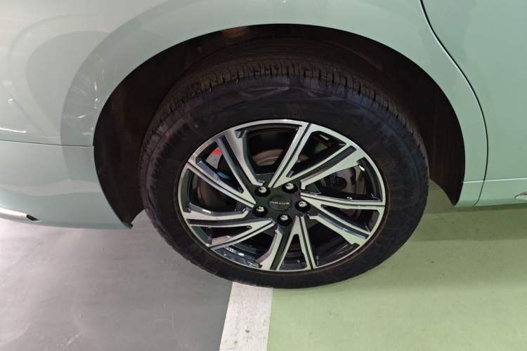 Used SAIC MAXUS Dajia 9 2024 Super Hybrid Ultra-Long Range Forest Edition 7-Seater Right Rear Wheel Hub