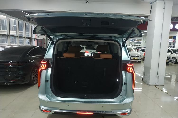 Used SAIC MAXUS Dajia 9 2024 Super Hybrid Ultra-Long Range Forest Edition 7-Seater Trunk