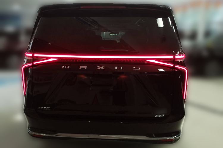 Used SAIC MAXUS Dajia 9 2024 Super Hybrid Ultra-Long Range Forest Edition 7-Seater Rear