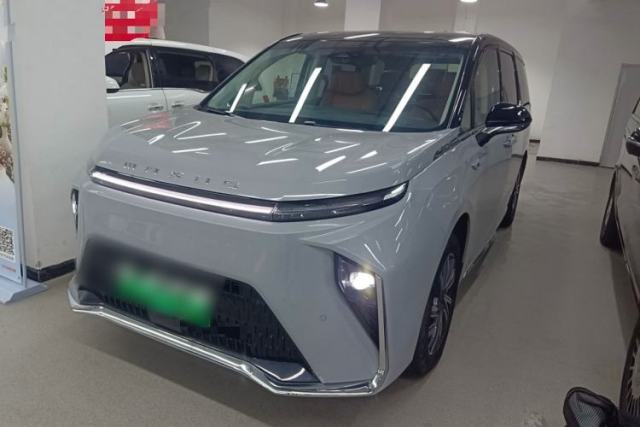 Used SAIC MAXUS Dajia 9 2024 Super Hybrid Long-Range Forest Edition 7-Seater