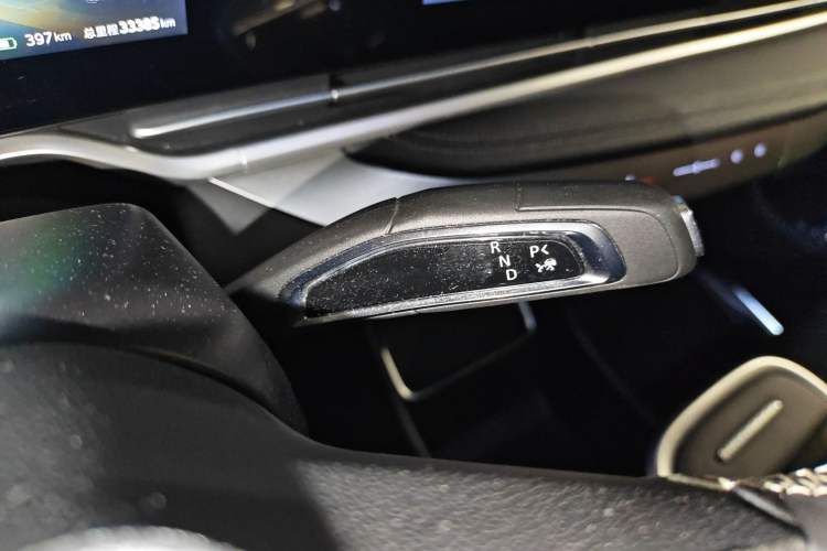 Used SAIC MAXUS Dajia 9 2024 Long-Range Forest Seven-Seater Version Gear Lever
