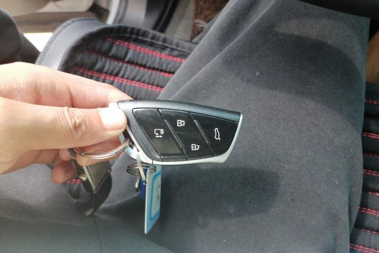 Used SAIC MAXUS Dajia 9 2024 Super Hybrid Long-Range Prairie Edition 7-Seater Vehicle Key
