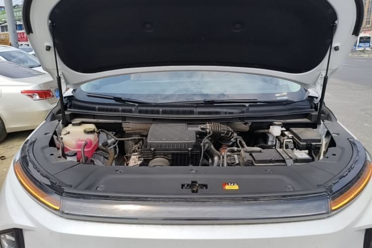Used SAIC MAXUS Dajia 9 2024 Super Hybrid Long-Range Prairie Edition 7-Seater Engine Bay