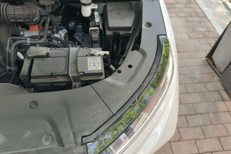 Used SAIC MAXUS Dajia 9 2024 Super Hybrid Ultra-Long Range Forest Edition 7-Seater Engine Bay Left