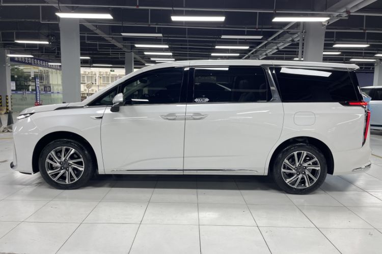 Used SAIC MAXUS Dajia 9 2024 Updated Version Super Hybrid Ultra-Long Range Forest Edition 7-Seater Exterior 2