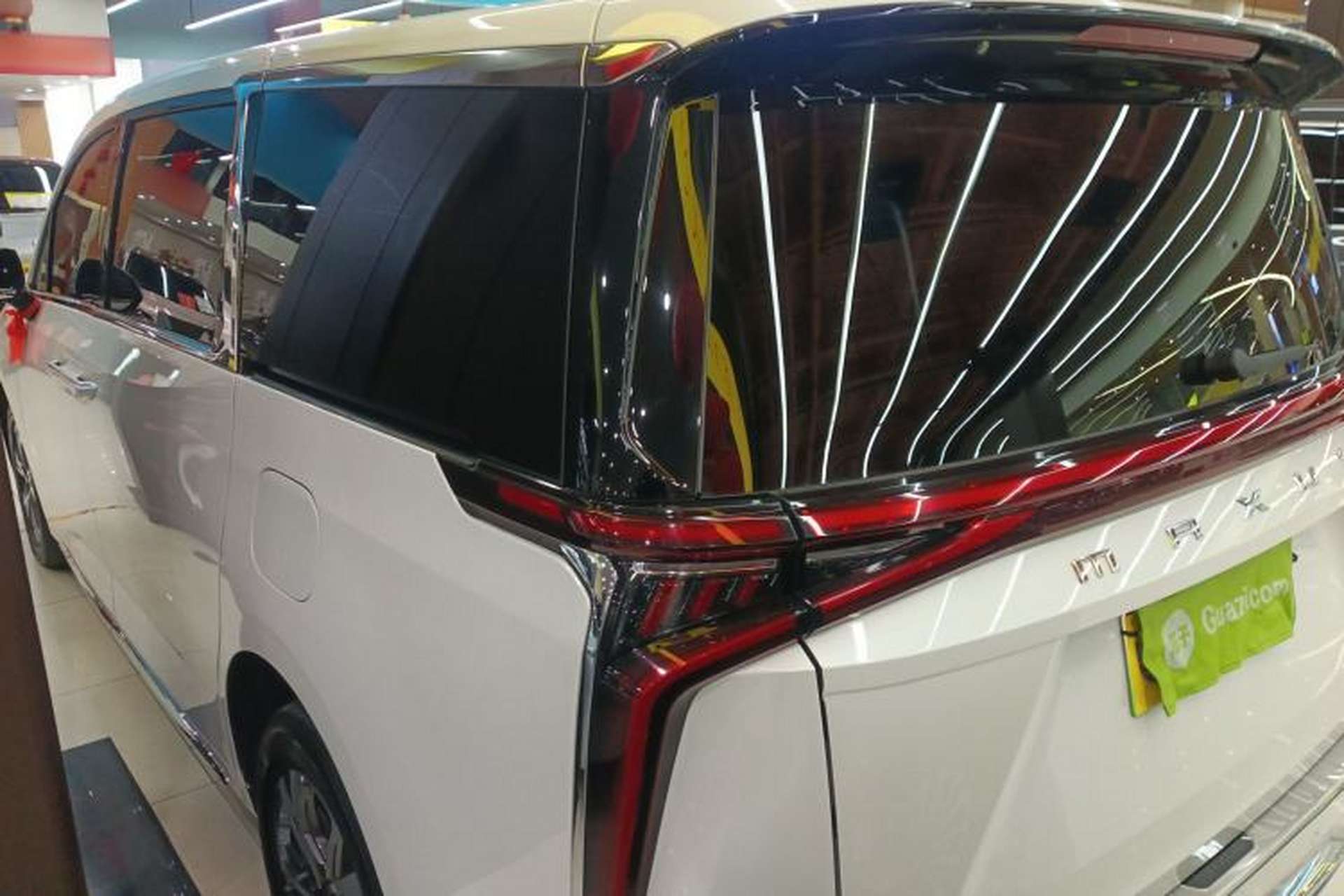 Used SAIC MAXUS Dajia 9 2024 Super Hybrid Long-Range Prairie Edition 7-Seater Exterior 2