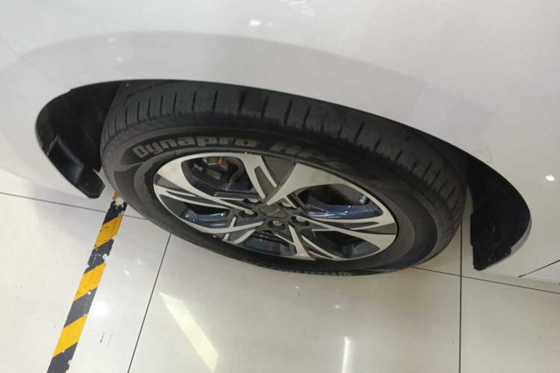 Used SAIC MAXUS Dajia 9 2024 Super Hybrid Long-Range Prairie Edition 7-Seater Exterior 4