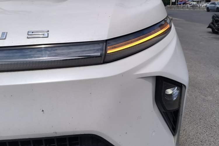 Used SAIC MAXUS Dajia 9 2024 Super Hybrid Long-Range Prairie Edition 7-Seater Left Front Headlight